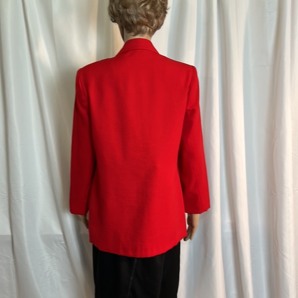 Sag, harbor, petite size 6 double breasted, longsleeved red blazer - Picture 7 of 8